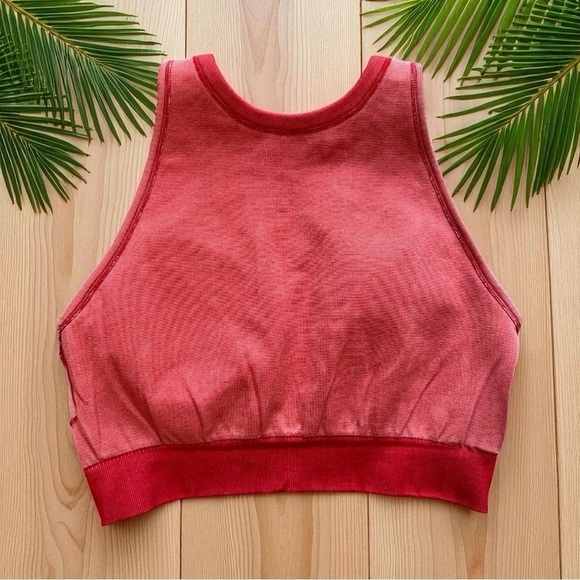 Gymshark Women’s Red Seamless High Neck Sports Bra - Size Small - Picture 5 of 10